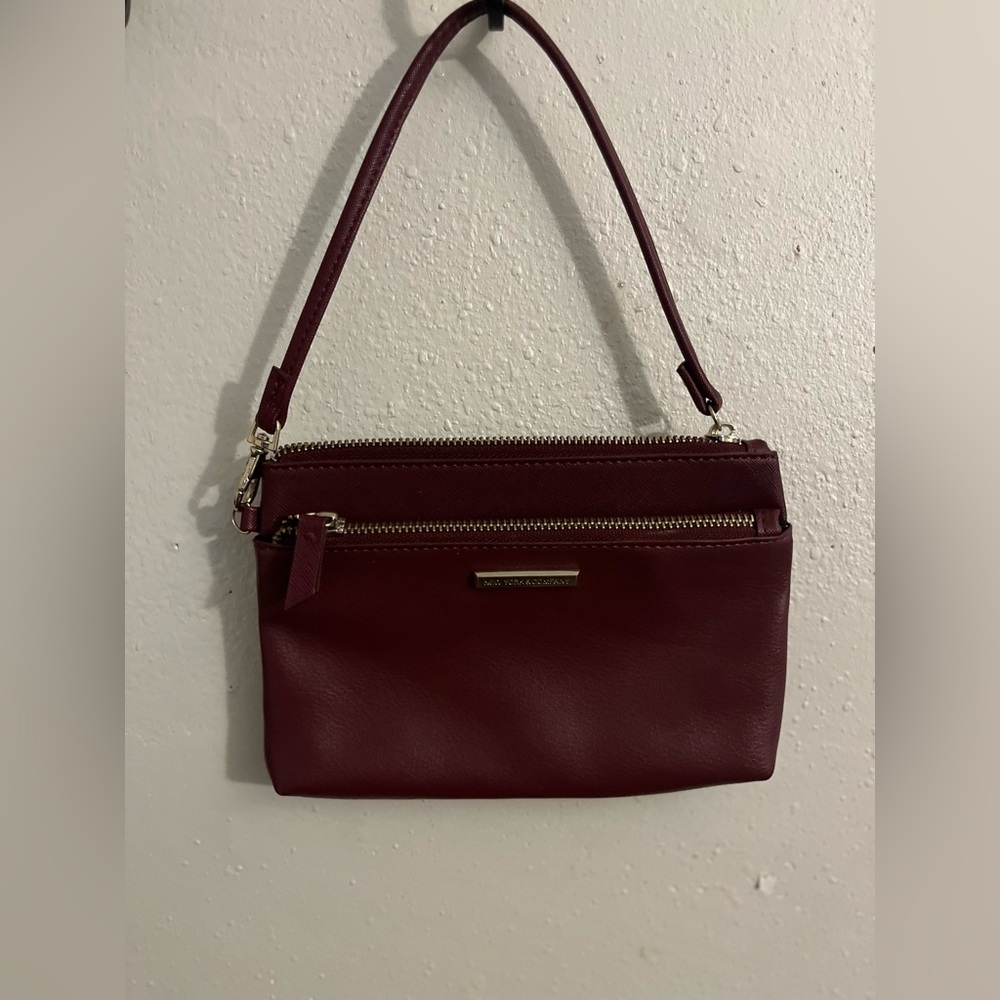 NEW YORK & COMPANY: Maroon red w/ gold accents mini purse. NEW without tags.